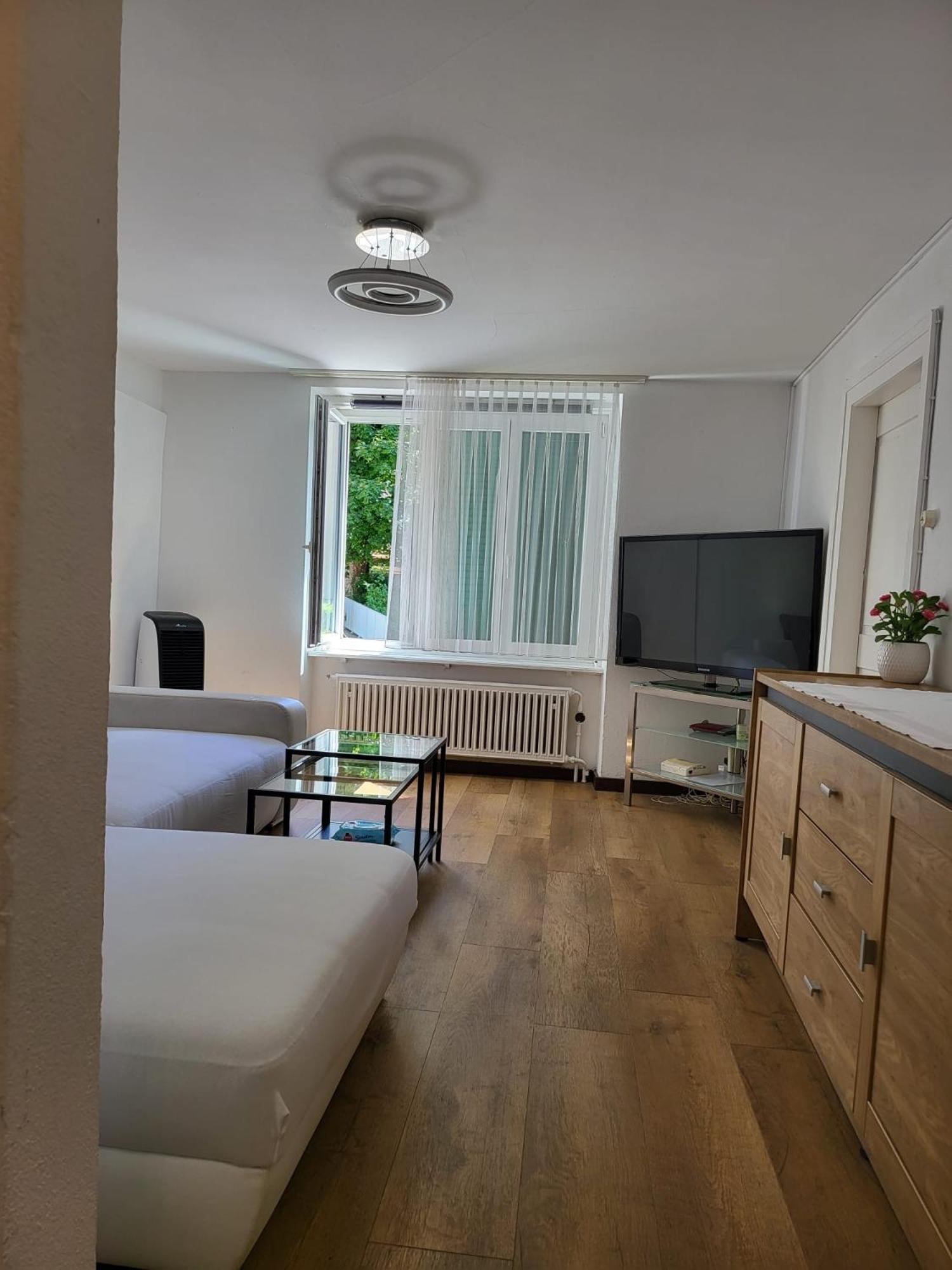 Bastis Central Guesthouse Lucerne City Exteriör bild