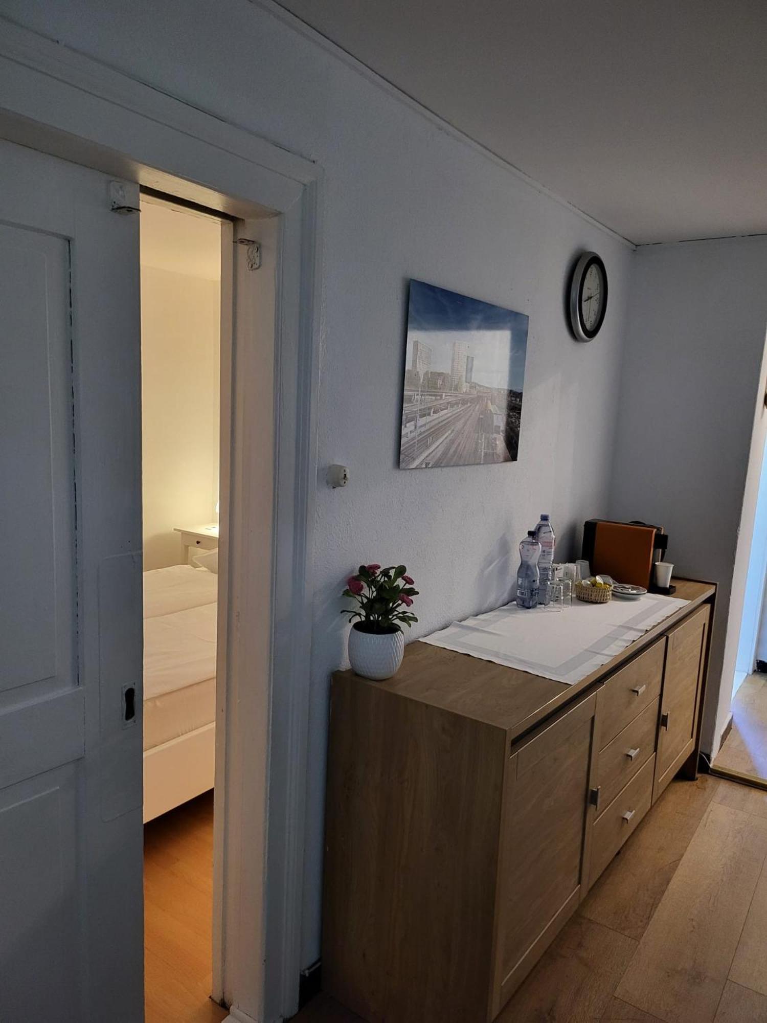 Bastis Central Guesthouse Lucerne City Exteriör bild